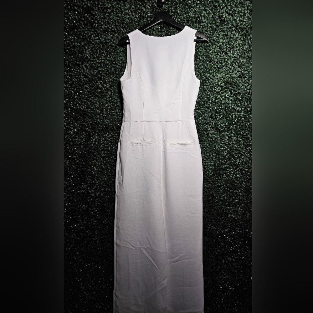 Elegant White Jumpsuit - Picture 3 of 6